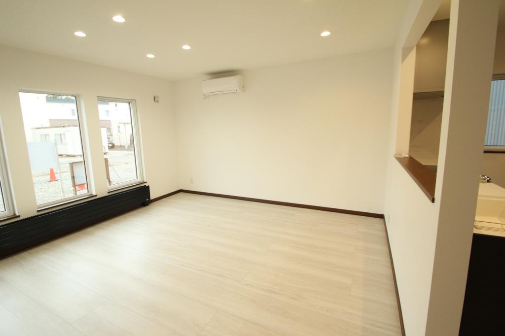 【価格改定】西２４条南２丁目　新築戸建 内観