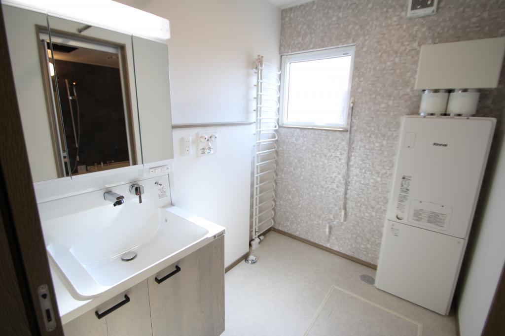 【写真追加】西１９条南３丁目　Ｂ棟　新築戸建 内観