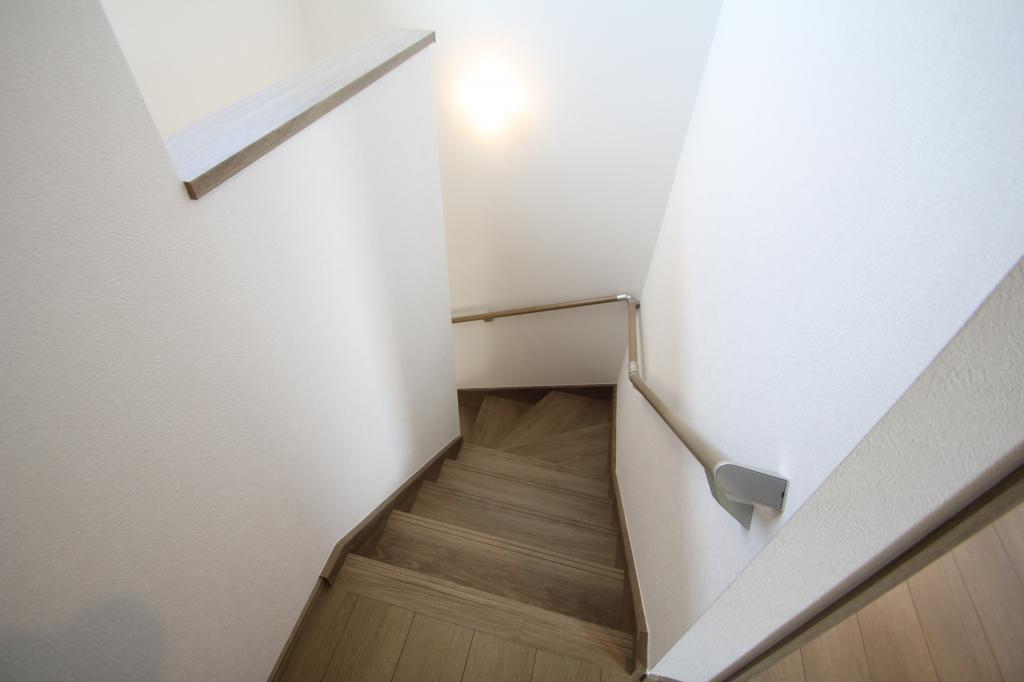 【写真追加】西１９条南３丁目　Ｂ棟　新築戸建 内観