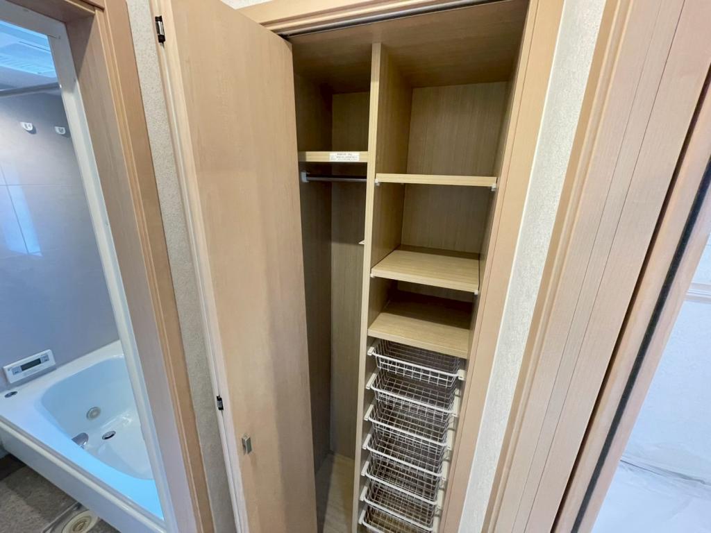 ※商談中※【一条工務店様施工の築浅平家♪】大空町４丁目　中古戸建 内観