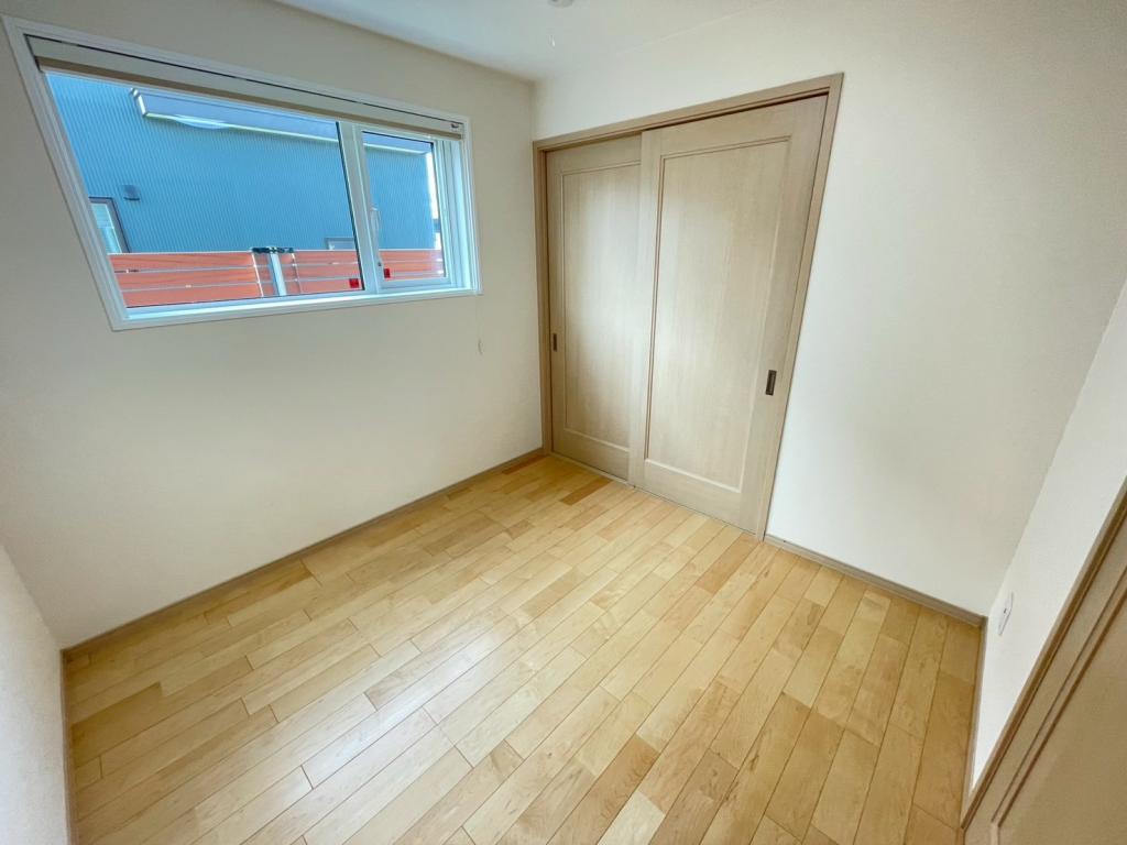 ※商談中※【一条工務店様施工の築浅平家♪】大空町４丁目　中古戸建 内観