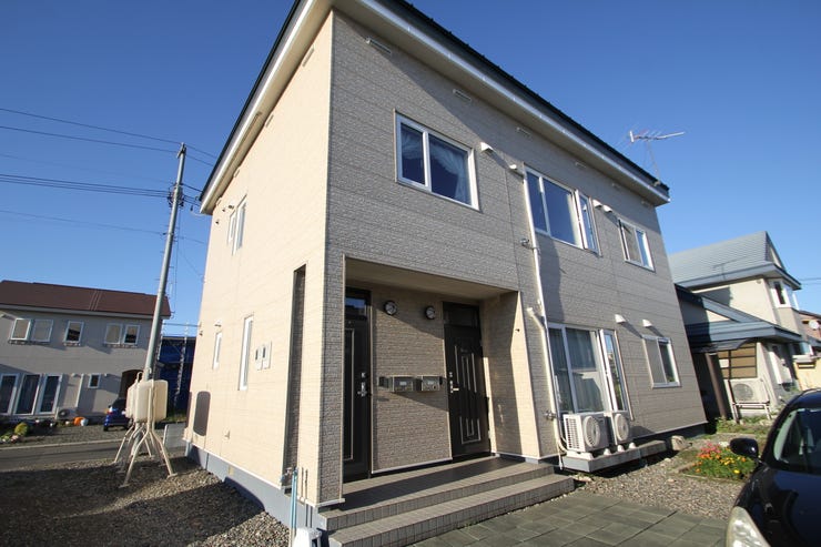 音更町共栄台西１２丁目　二世帯住宅