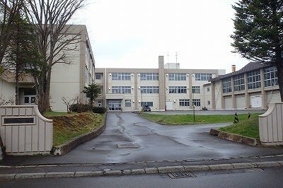 【価格改定】【家具付き♪】西２３条南３丁目　リフォーム物件 周辺