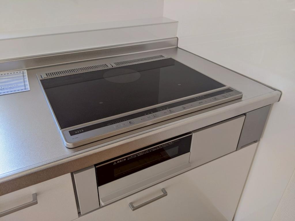 【価格改定】【家具付き♪】西２３条南３丁目　リフォーム物件 内観