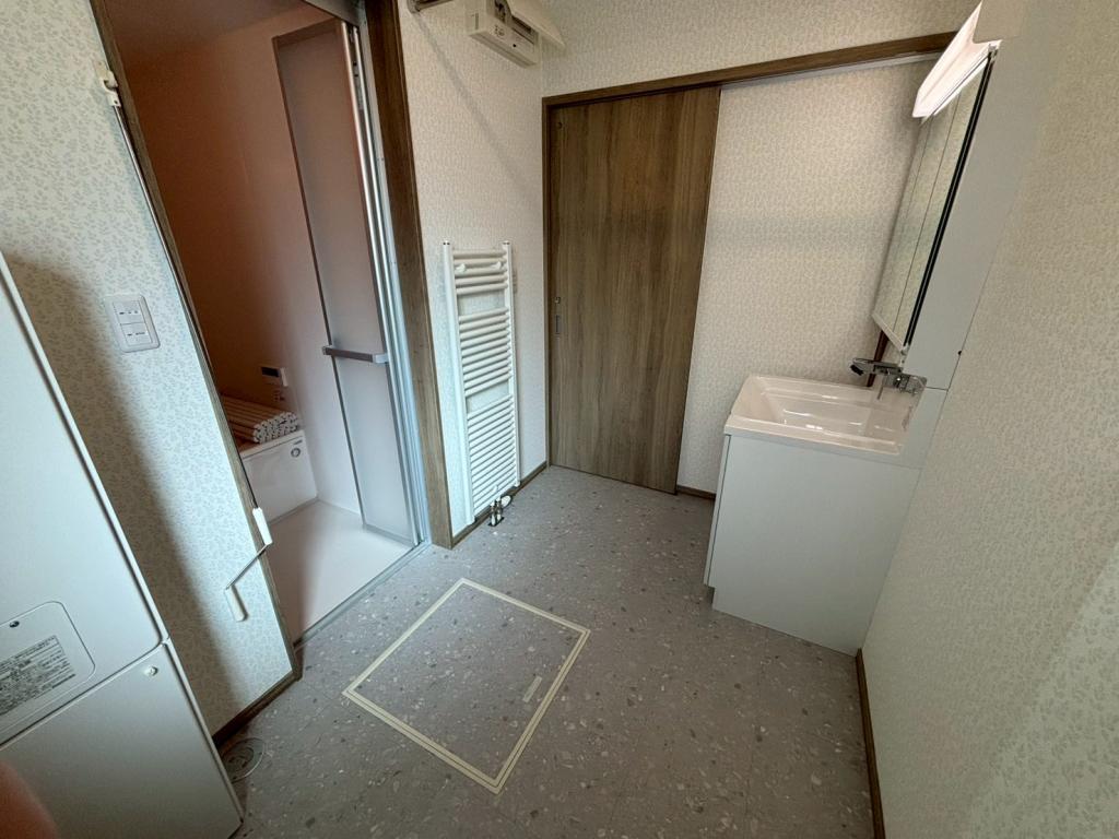 【写真追加】西８条南２丁目　新築戸建 内観