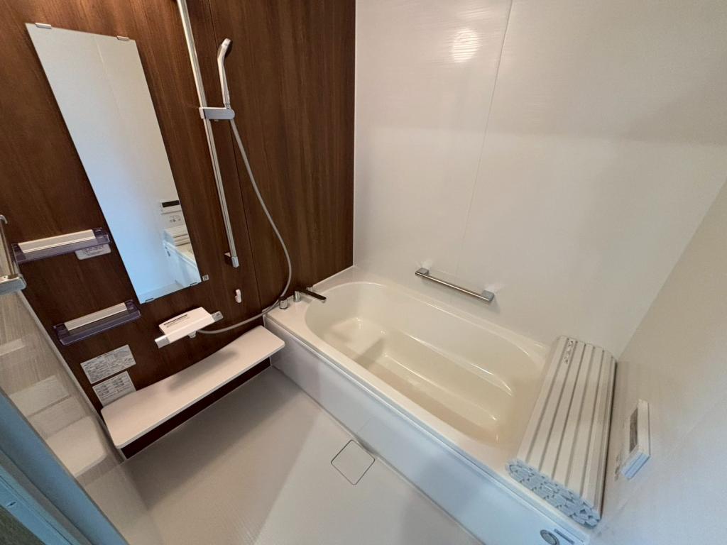 【写真追加】西８条南２丁目　新築戸建 内観