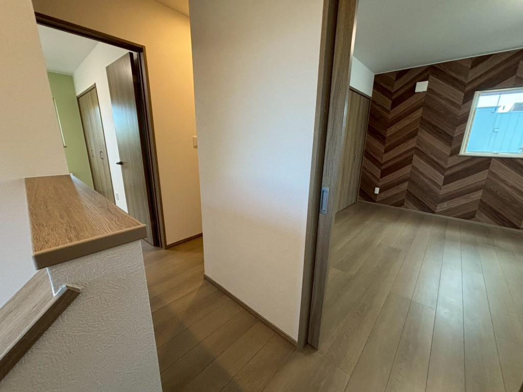 【写真追加】西８条南２丁目　新築戸建 内観