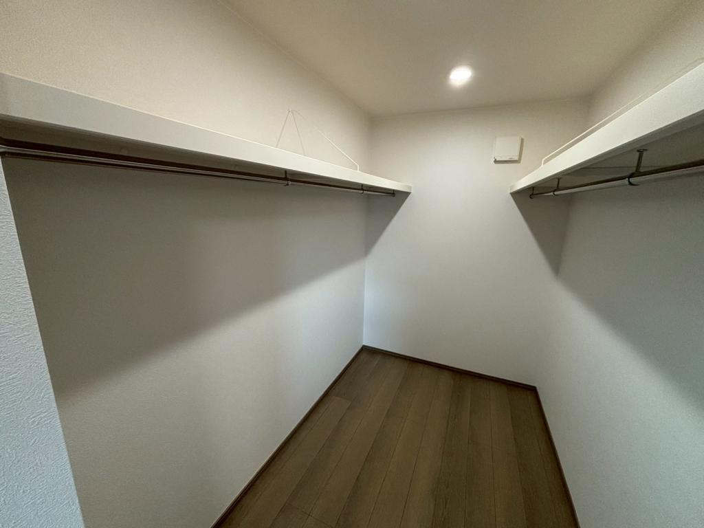 【写真追加】西８条南２丁目　新築戸建 内観