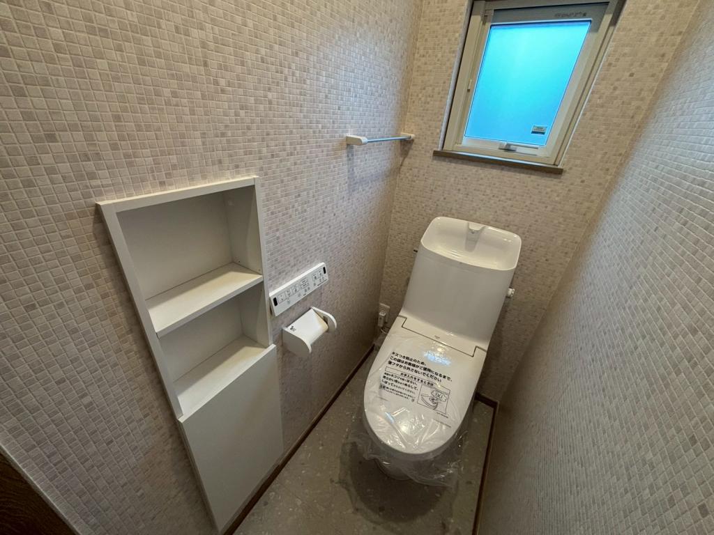 【写真追加】西８条南２丁目　新築戸建 内観