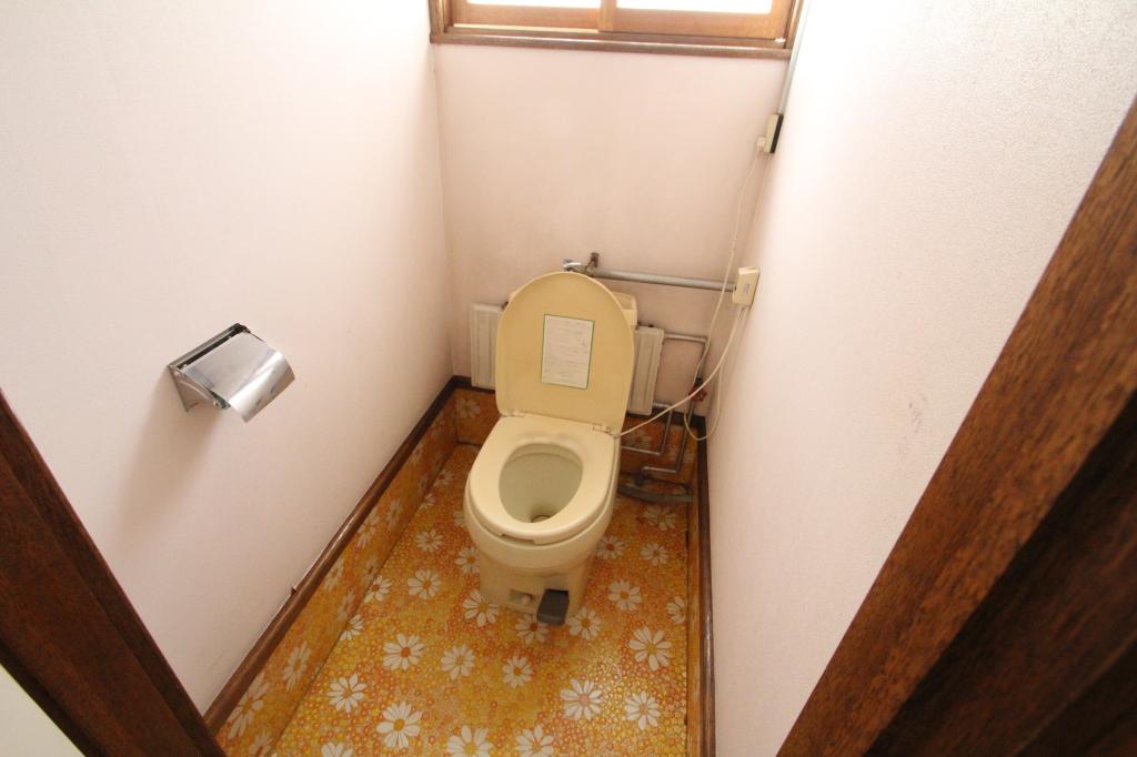 【写真追加】大通南３４丁目　中古戸建 内観