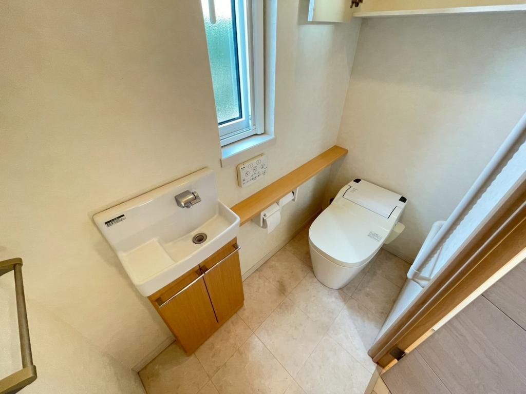 【価格改定】西２５条南３丁目　ソーラーパネル付中古住宅 内観