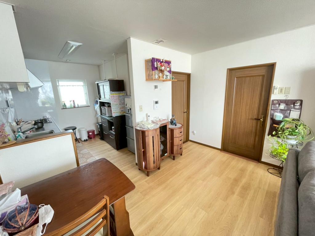 ※商談中※【写真追加】東４条南４丁目　中古戸建 内観