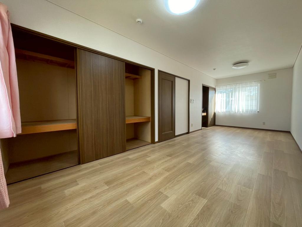 ※商談中※【写真追加】東４条南４丁目　中古戸建 内観