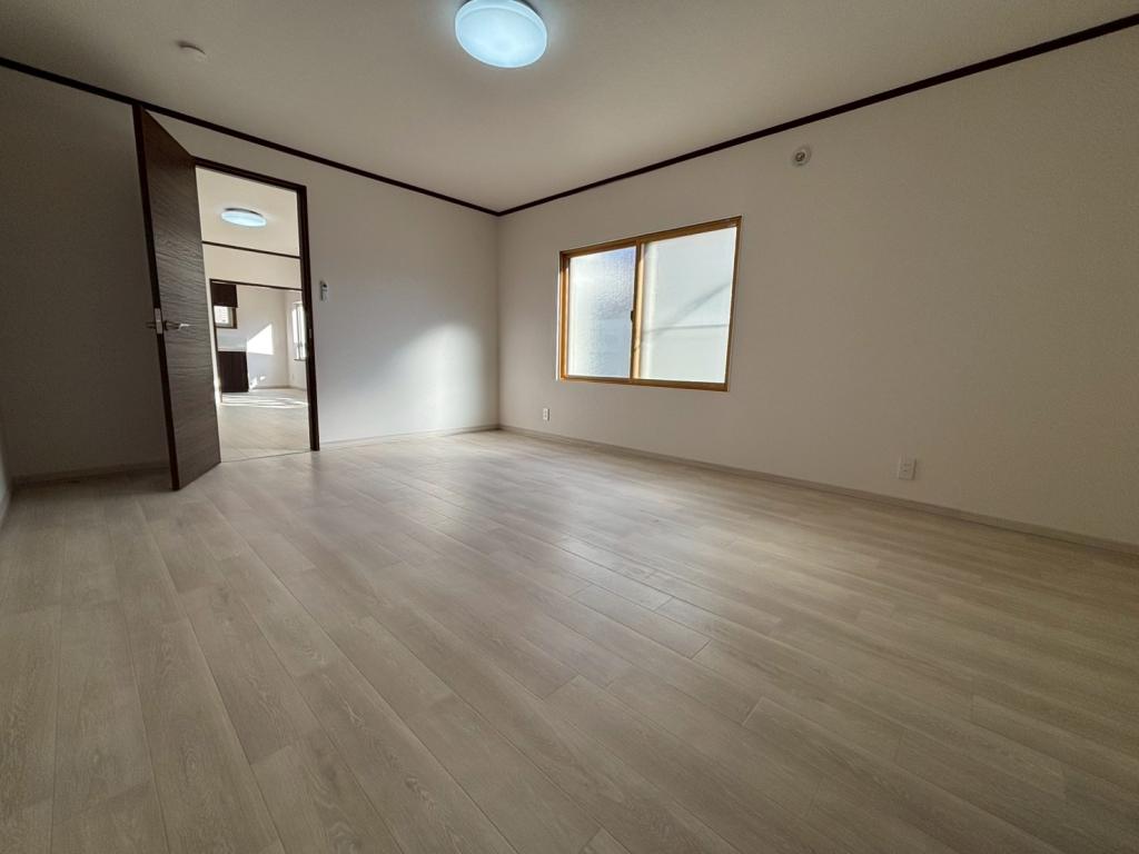 ※商談中※西１９条南４丁目　リフォーム住宅 内観