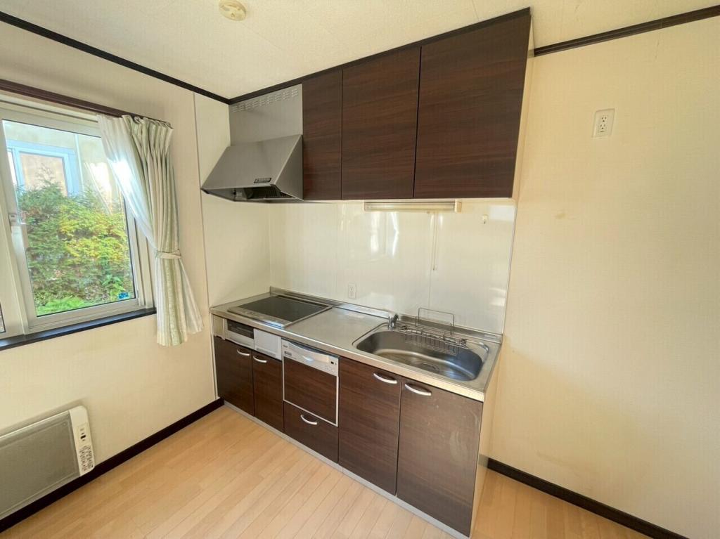 自由が丘５丁目　二世帯中古戸建 内観