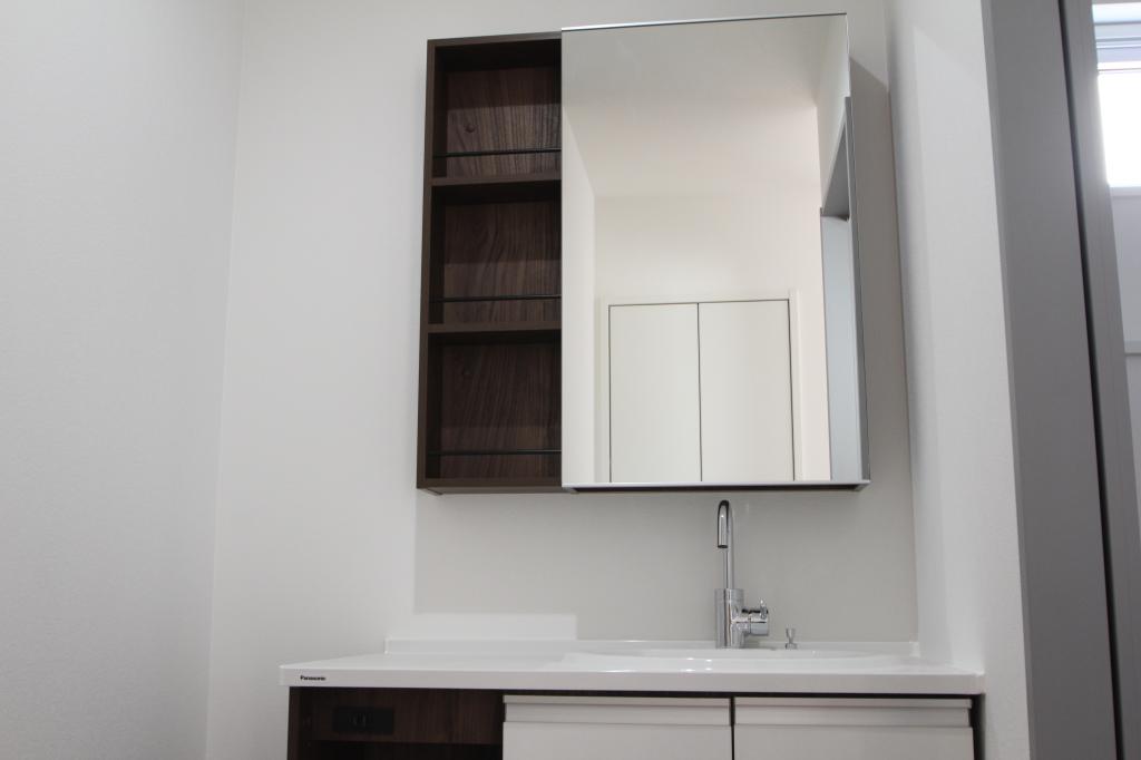 西２０条南４丁目　Ａ棟　新築戸建 内観