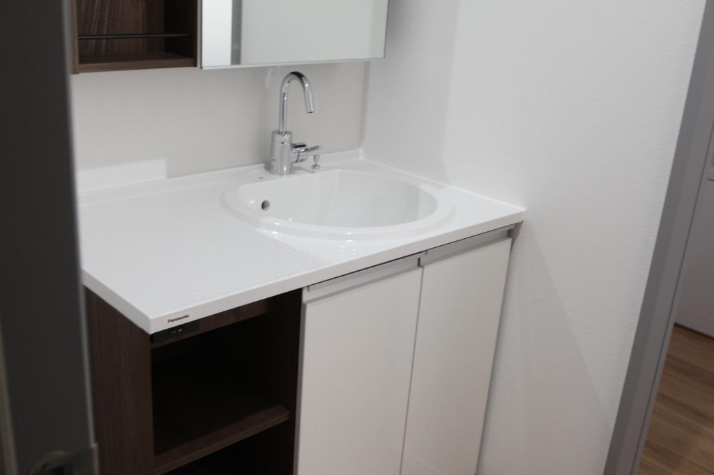 西２０条南４丁目　Ａ棟　新築戸建 内観