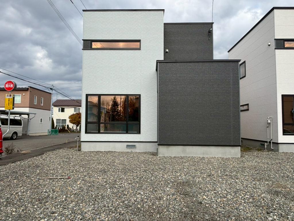 【写真追加】東７条南２３丁目　Ａ棟　新築戸建 内観