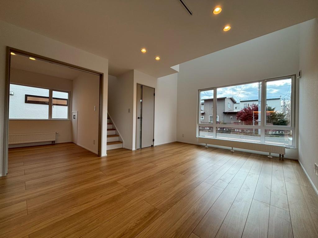 【写真追加】東７条南２３丁目　Ａ棟　新築戸建 内観