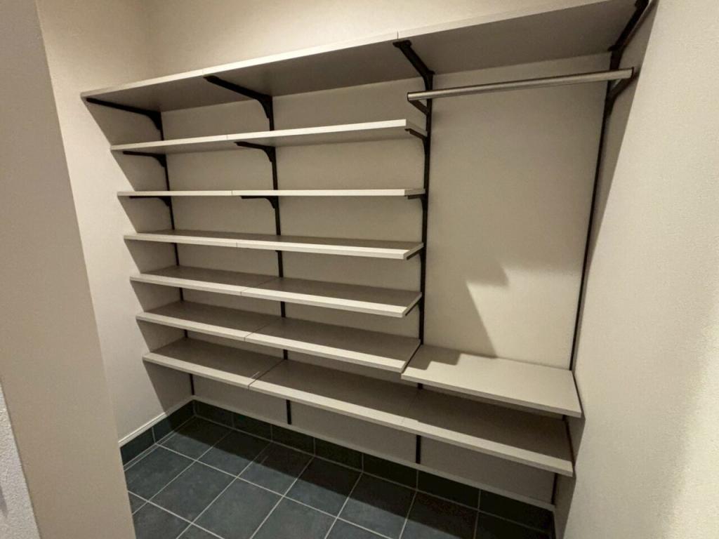 【写真追加】東７条南２３丁目　Ｂ棟　新築戸建 内観