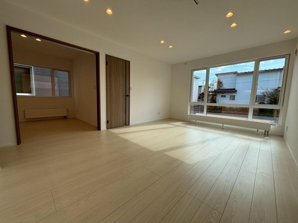 【写真追加】東７条南２３丁目　Ｃ棟　新築戸建 内観