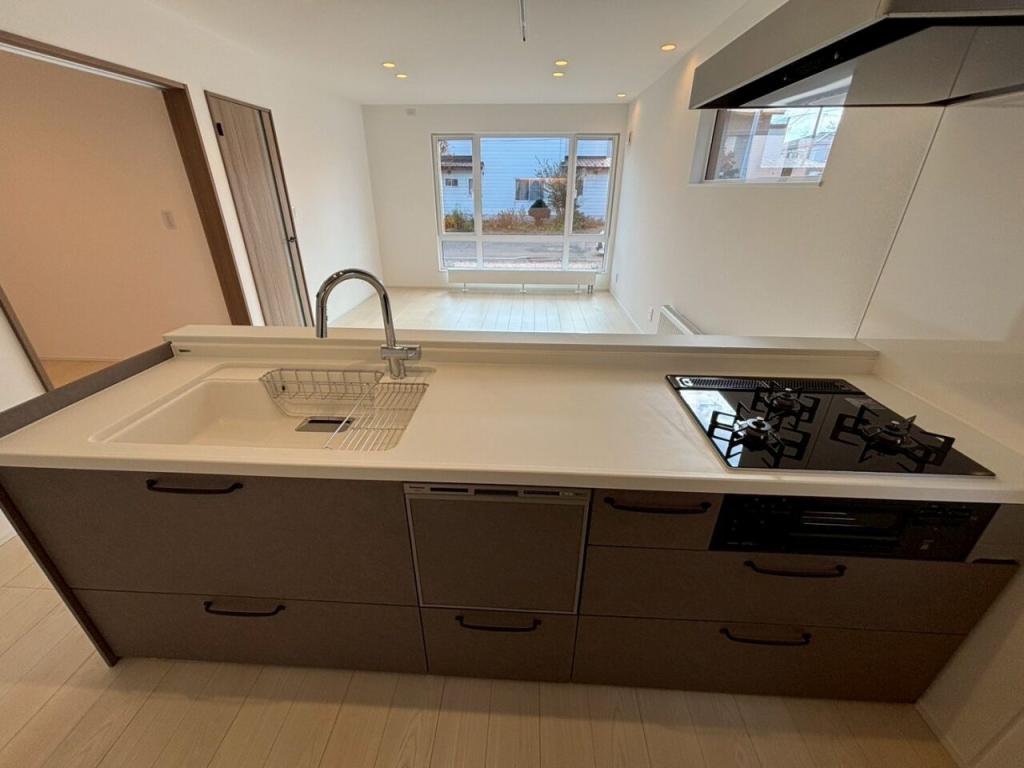 【写真追加】東７条南２３丁目　Ｃ棟　新築戸建 内観