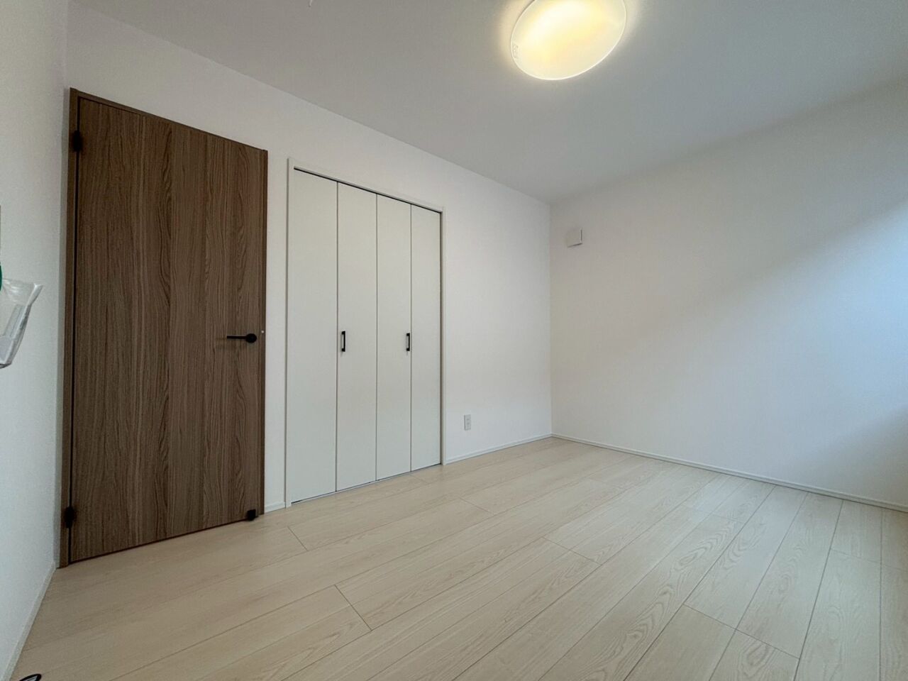 【写真追加】東７条南２３丁目　Ｃ棟　新築戸建 内観