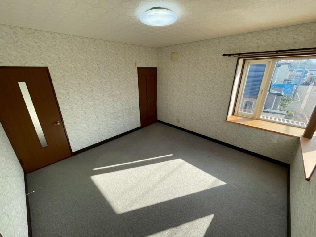 西２４条南３丁目　中古戸建 内観