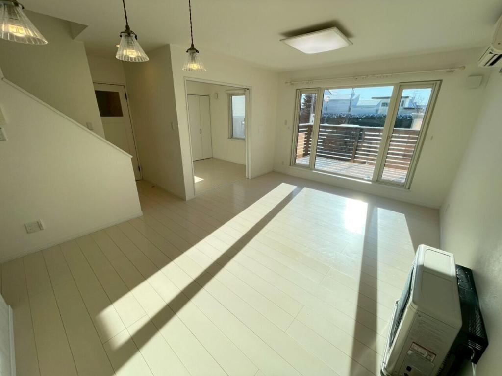 ☆写真更新☆西１４条南２８丁目　中古戸建 内観