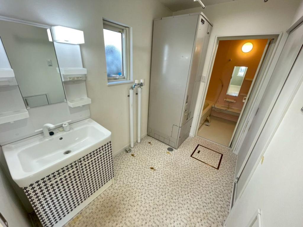 ☆写真更新☆西１４条南２８丁目　中古戸建 内観