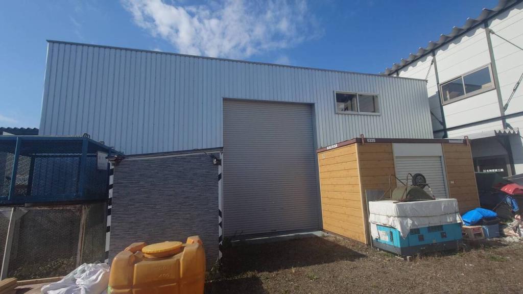 ☆中古倉庫☆ 内観