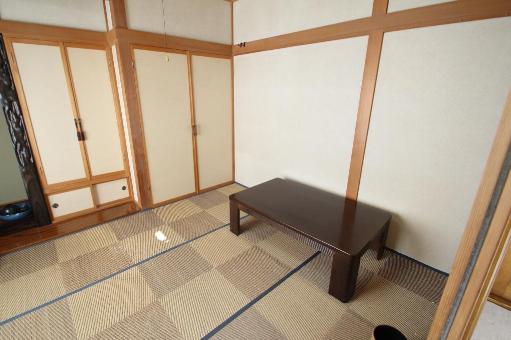 西１３条南２丁目　中古戸建 内観