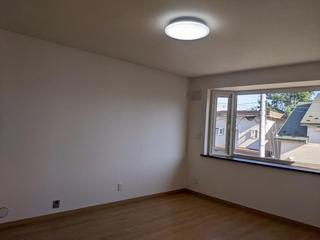 ☆大幅値下げ☆　♪リフォーム済家具付中古住宅♪ 内観