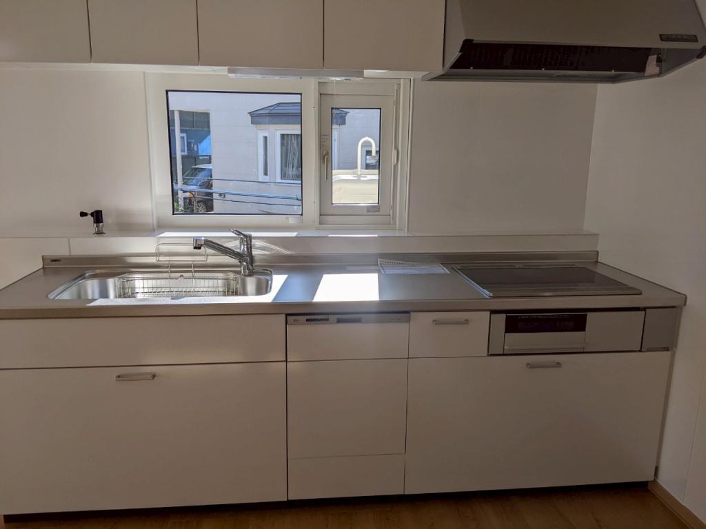 ☆大幅値下げ☆　♪リフォーム済家具付中古住宅♪ 内観