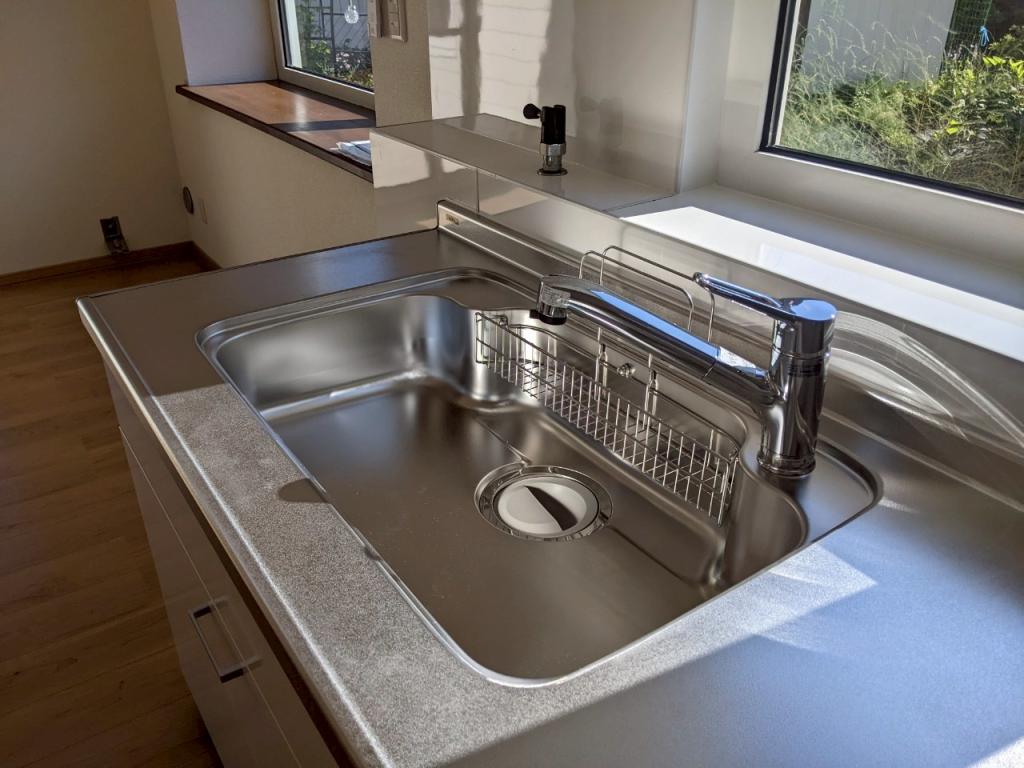 ☆大幅値下げ☆　♪リフォーム済家具付中古住宅♪ 内観