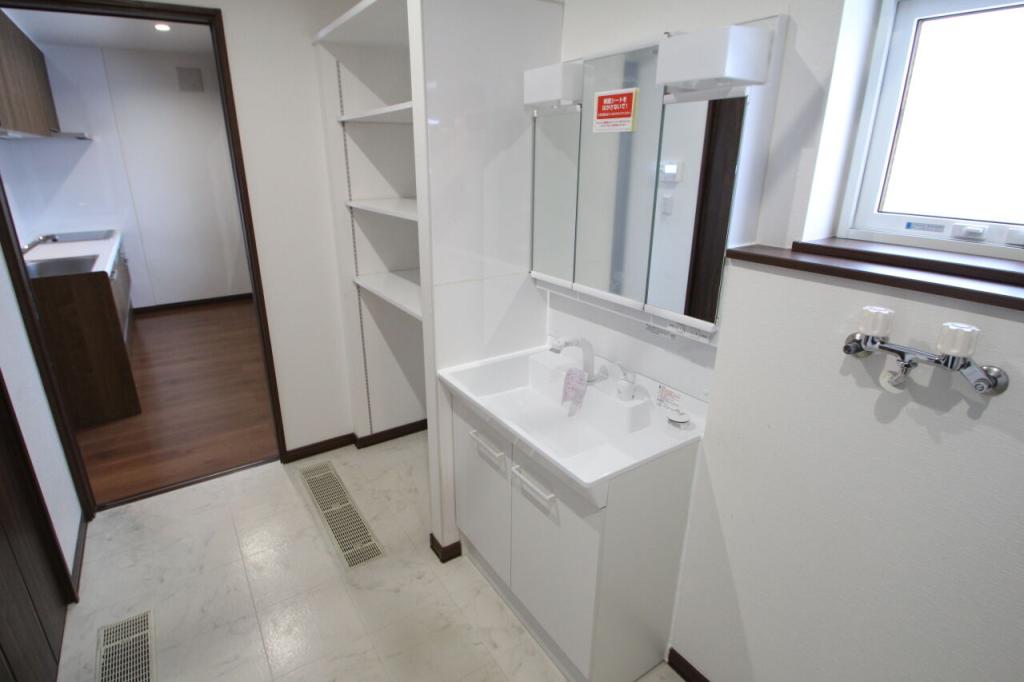 士幌町字士幌西２線　中古平屋 内観