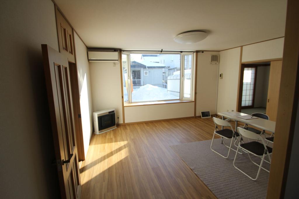 【価格改定】西二十一条南５丁目　リフォーム住宅 内観