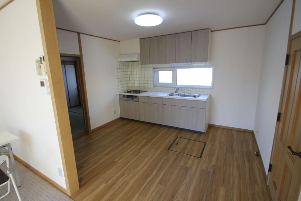 【価格改定】西二十一条南５丁目　リフォーム住宅 内観