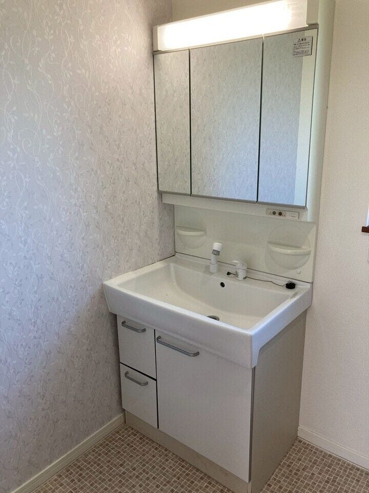 東１３条南３丁目　中古戸建 内観