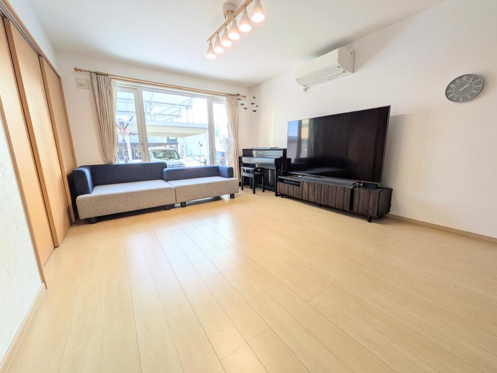 西１３条南１７丁目　中古戸建 内観