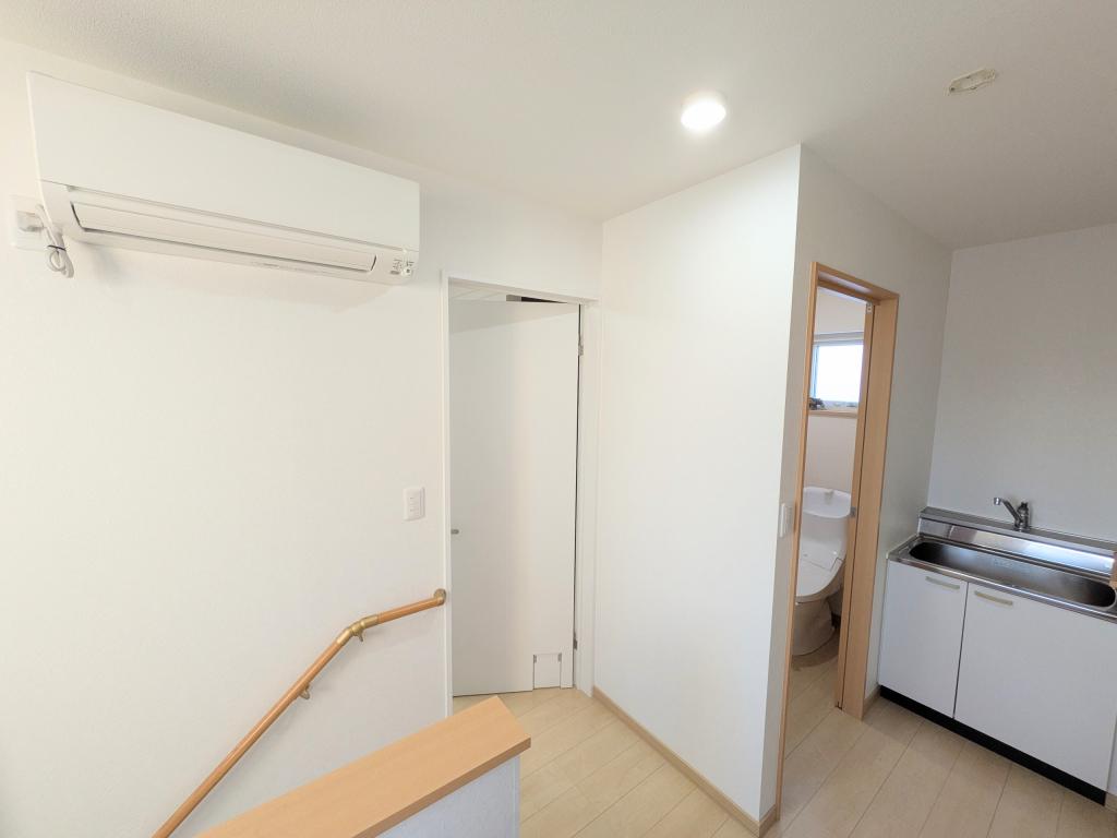 西１３条南１７丁目　中古戸建 内観