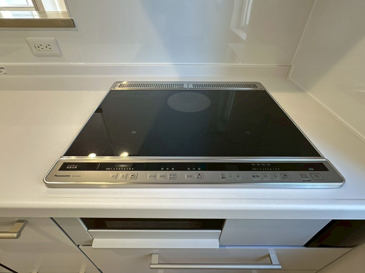 【写真追加】西２条南３７丁目　西棟　新築戸建 内観