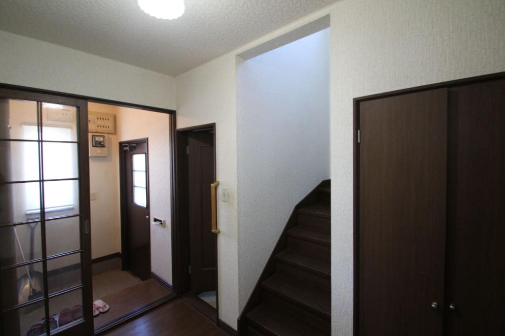 【写真追加】大空町３丁目　中古二世帯住宅 内観