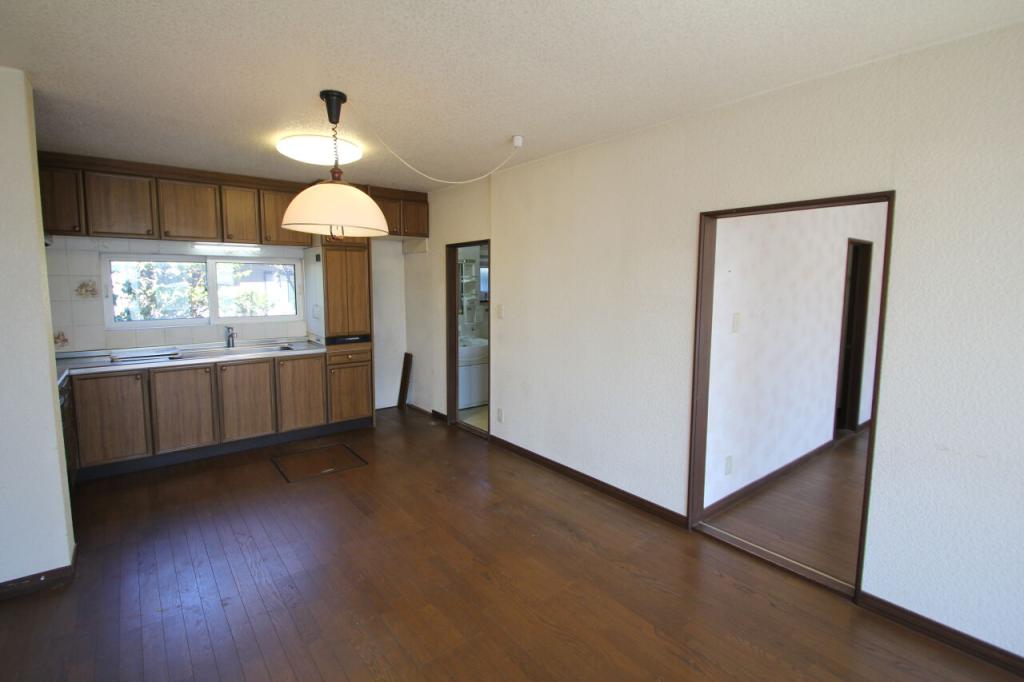 【写真追加】大空町３丁目　中古二世帯住宅 内観