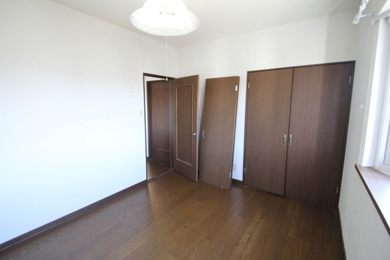 【写真追加】大空町３丁目　中古二世帯住宅 内観