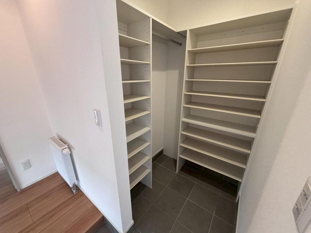 【fill.】西１８条南２丁目　新築戸建 内観
