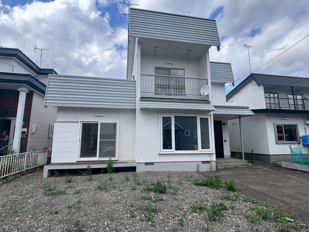 【写真追加】西１３条北５丁目　リフォーム住宅