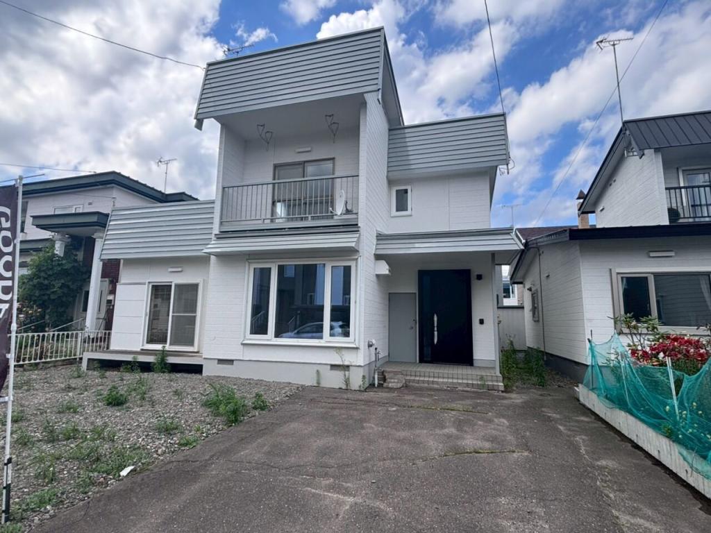 【写真追加】西１３条北５丁目　リフォーム住宅 内観