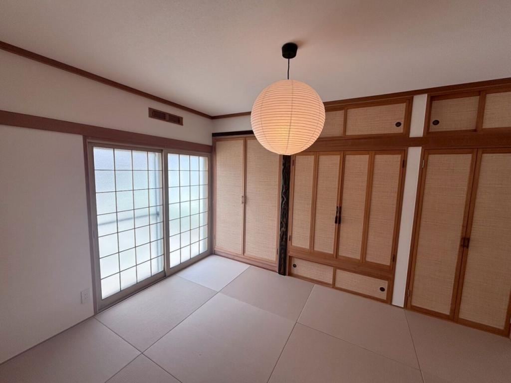 【写真追加】西１３条北５丁目　リフォーム住宅 内観