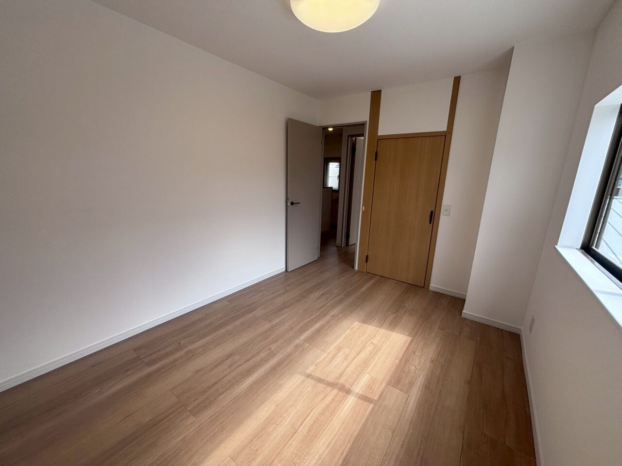 【写真追加】西１３条北５丁目　リフォーム住宅 内観